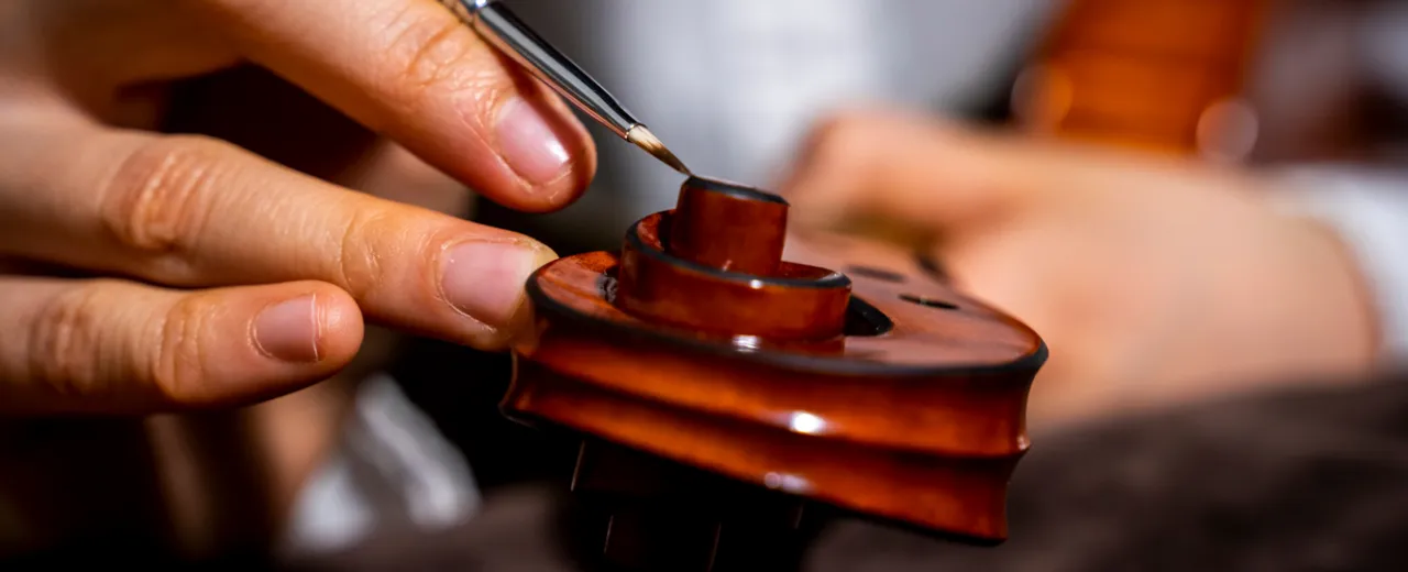 luthier redifining a violin