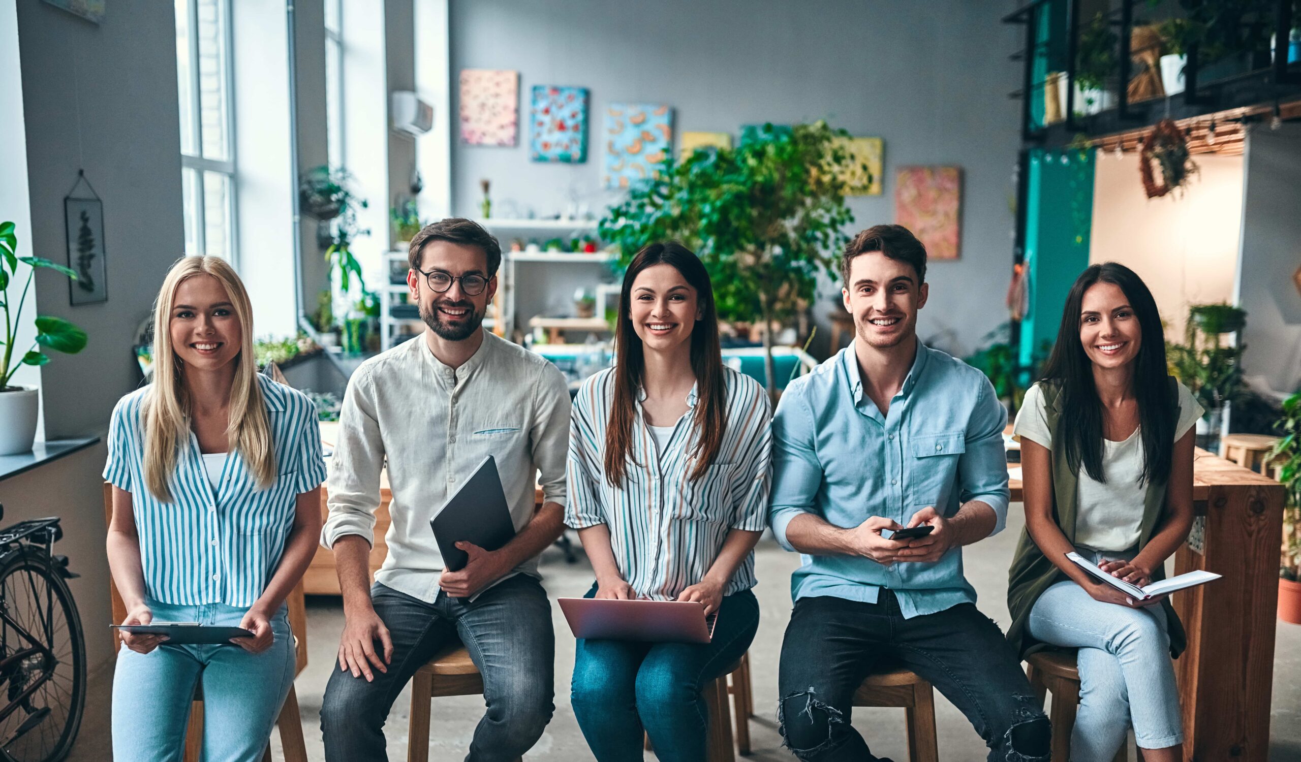Group of diverse individuals symbolizing the idea of a sample in market research
